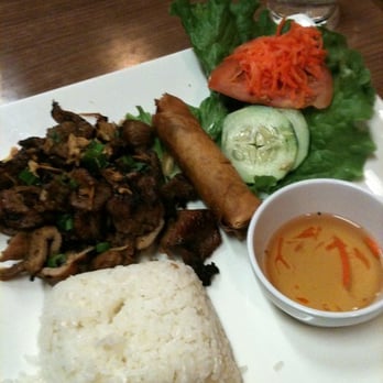 Mintleaf Vietnamese Restaurant - Saigon Style rice plate with grilled pork and coconut rice - Vietnamese Near Me - Alameda, California
