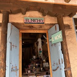 El Nicho - The storefront!