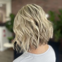 Salon Haven - Dimensional blonde