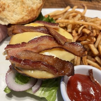 Local Goat - Smokehouse Burger - New American Near Me - Pigeon Forge, Tennessee Local Goat - Smokehouse Burger - New American Near Me - Pigeon Forge, Tennessee