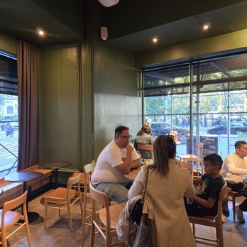 Starbucks - Coffee & Tea Near Me - New York, New York Starbucks - Coffee & Tea Near Me - New York, New York