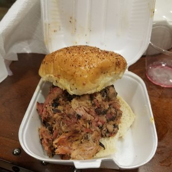 Winners Smokehouse  - Chopped beef - Barbeque Near Me - Cedar Hill, Texas