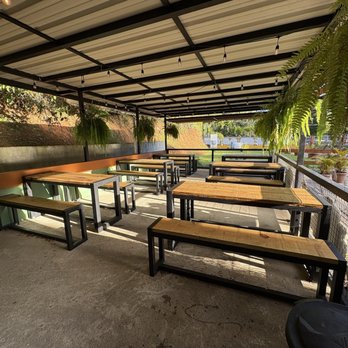 Cafe Cafe - Mesas exteriores - Cafes Near Me - Cidra, Puerto Rico Cafe Cafe - Mesas exteriores - Cafes Near Me - Cidra, Puerto Rico