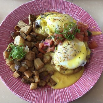 My Cafe - Kalua Pig and Lomi Tomato Eggs Benedict with potatoes - Breakfast & Brunch Near Me - Kapolei, Hawaii My Cafe - Kalua Pig and Lomi Tomato Eggs Benedict with potatoes - Breakfast & Brunch Near Me - Kapolei, Hawaii