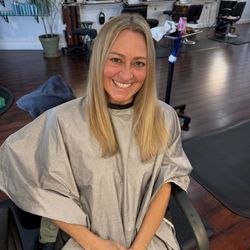 Salon Glo
