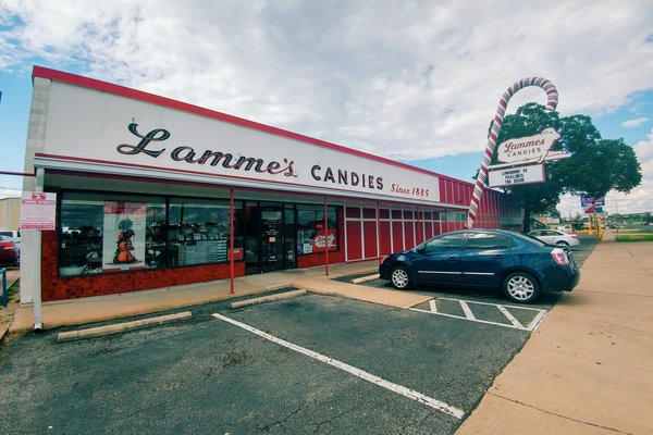 Lammes Candies at Airport Blvd by null