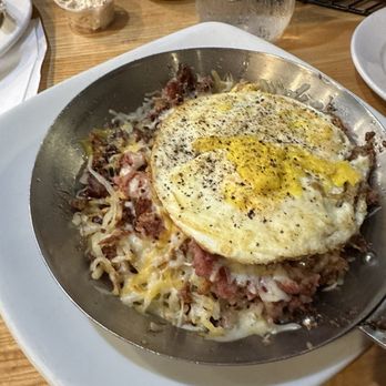 Honey Jam - Corned Beef Hash Skillet - Breakfast & Brunch Near Me - Oakbrook Terrace, Illinois