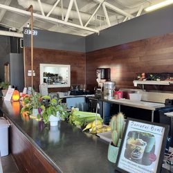 Just Cut Organic Juice Bar & Fitness - Juice Bar