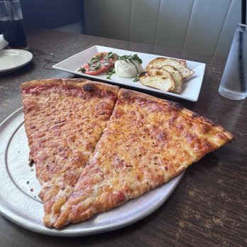 Amici's Trattoria Italiana - Pizza Near Me - Miami, Florida Amici's Trattoria Italiana - Pizza Near Me - Miami, Florida