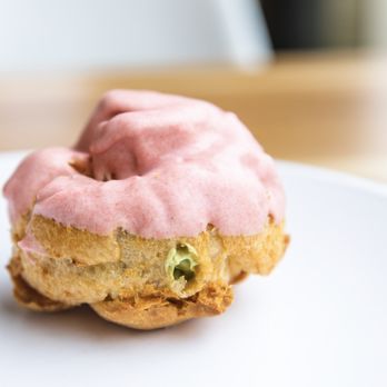 Beard Papa's - Desserts Near Me - Tracy, California