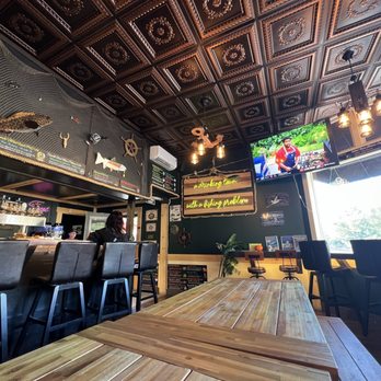 Hillside Tap Room & Eatery - Beer Bar Near Me - Martinez, California Hillside Tap Room & Eatery - Beer Bar Near Me - Martinez, California