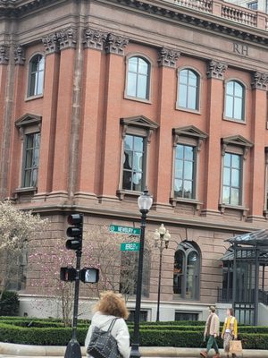 Newbury St by null