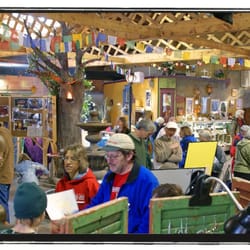 Viroqua Public Market - A busy day at the Historic Viroqua Public Market