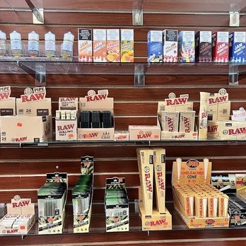 ALIBABA SMOKE SHOP - Updated May 2026 - 20 Photos - 702 Bridgeport Ave,  Shelton, Connecticut - Vape Shops - Phone Number