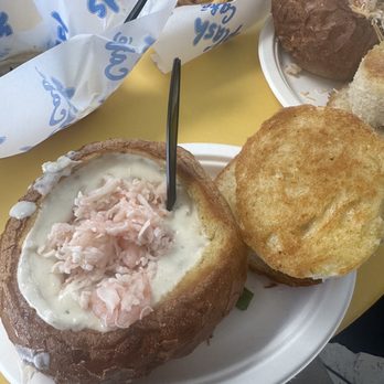 Splash Cafe - Clam Chowder with seafood topping - American Near Me - Pismo Beach, California