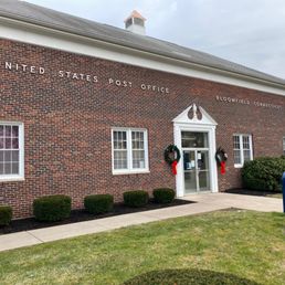 Exterior photo of US Post Office - Bloomfield, Connecticut Exterior photo of US Post Office - Bloomfield, Connecticut
