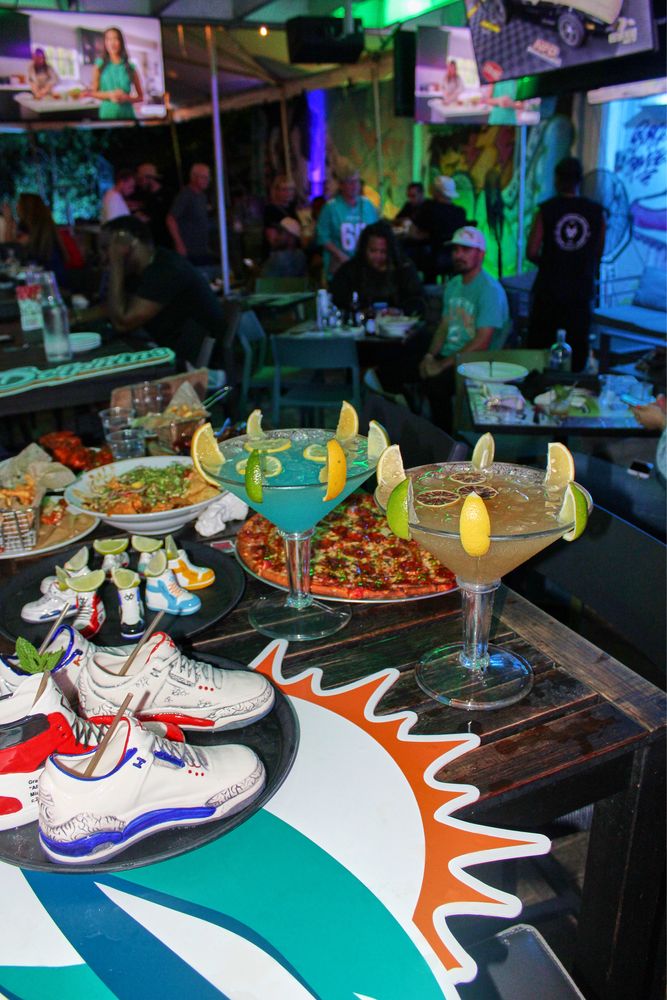 Grails Miami - Restaurant & Sports Bar