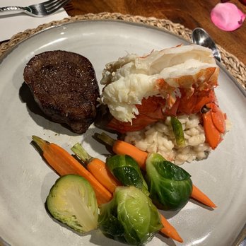 The Portable Chef - Lobster, Risotto, Steak Medallion - Caterers Near Me The Portable Chef - Lobster, Risotto, Steak Medallion - Caterers Near Me