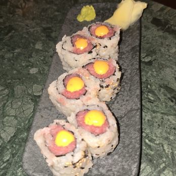 Double Knot - Spicy Tuna Roll - Sushi Bars Near Me - Miami, Florida Double Knot - Spicy Tuna Roll - Sushi Bars Near Me - Miami, Florida
