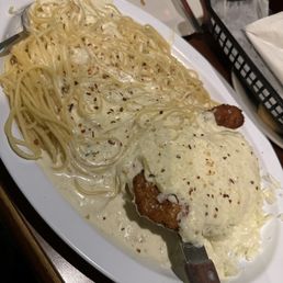 Chicken Parmigiana alfredo Chicken Parmigiana alfredo