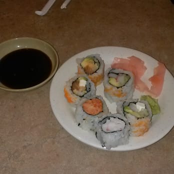 The Happy Dragon - First round of sushi!!!!! - Chinese Near Me - Kansas City, Missouri