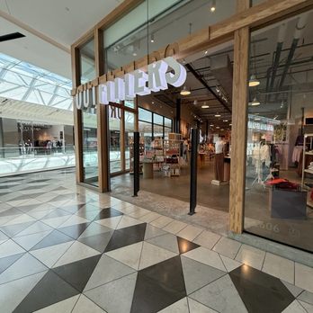 Urban Outfitters - Women's Clothing Near Me - Santa Clara, California