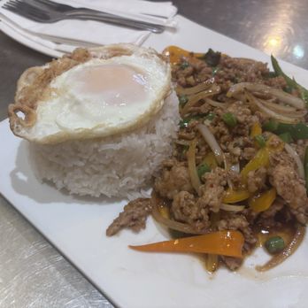 Khun 9 Thai Kitchen - Thai Near Me - Torrance, California Khun 9 Thai Kitchen - Thai Near Me - Torrance, California