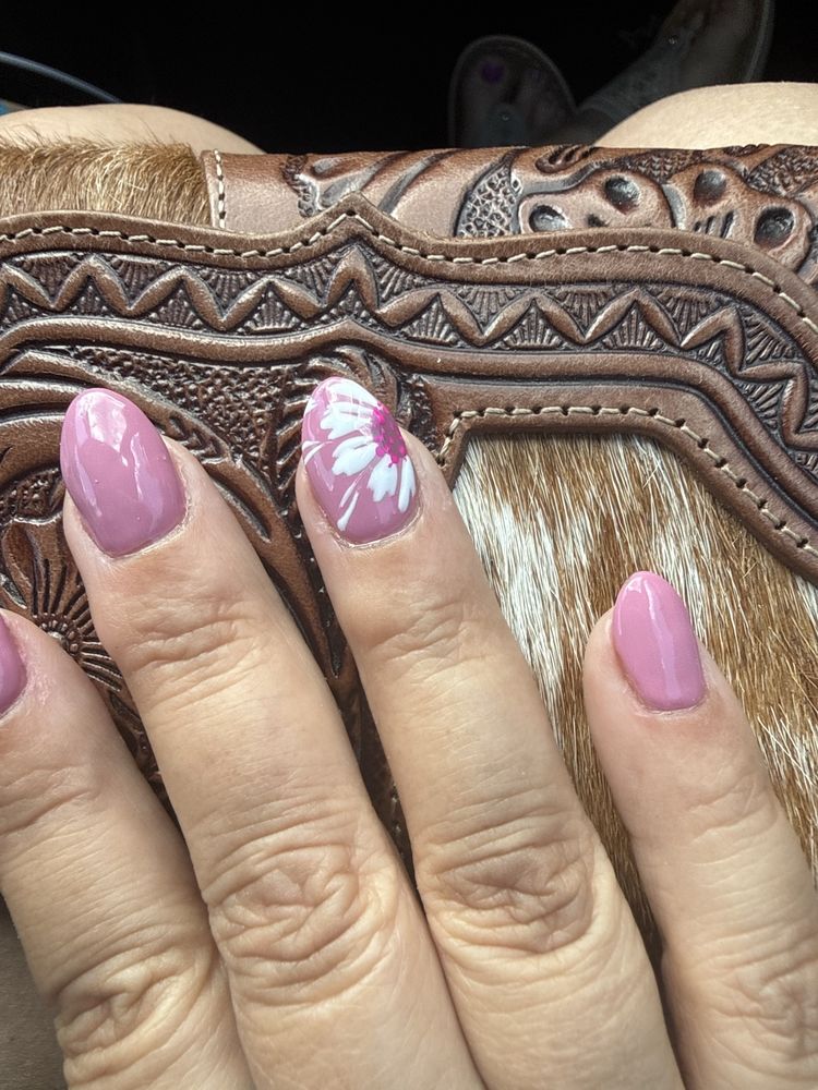 Super Nails Image