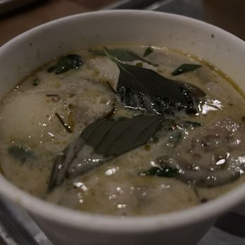 Dee Dee - Green curry - Thai Near Me - Austin, Texas