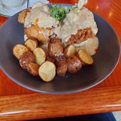 Sawgrass Grill at RHCC - Sunday Breakfast: Nashville Hot Chicken Biscuits & Gravy