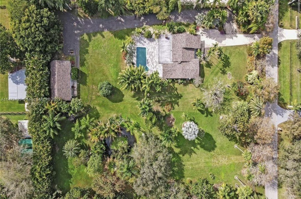 Slide of Victory E&i Roofing and Construction