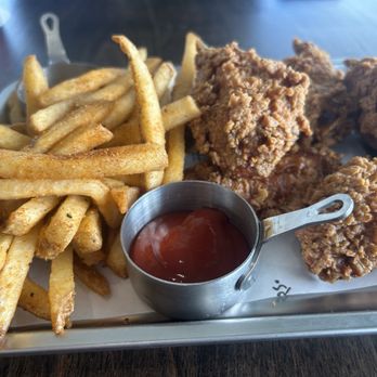 Batters And Brunch - Chicken and fries - Breakfast & Brunch Near Me - Humble, Texas Batters And Brunch - Chicken and fries - Breakfast & Brunch Near Me - Humble, Texas