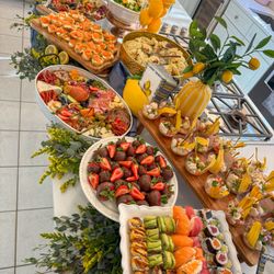 Charcuterie & Treats - Appetizer style Grazing spread