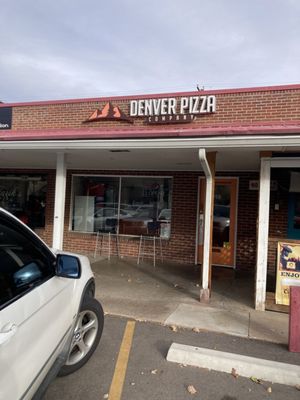 Denver Pizza Company by null