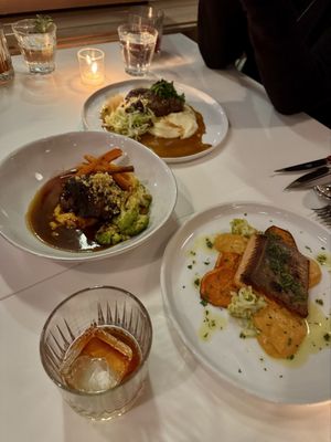 Robin's Restaurant and Market by null