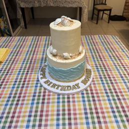 2-tiered cake