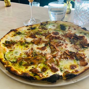 Bettina - Chanterelle Pizza -- Gluten Free - Pizza Near Me - Santa Barbara, California Bettina - Chanterelle Pizza -- Gluten Free - Pizza Near Me - Santa Barbara, California