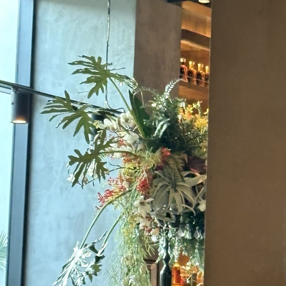 Gorgeous floral arrangements!