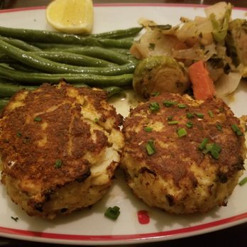 MoCo's Founding Farmers - Crab cakes - swapped out spinach and fries for string beans and vegetable medley - New American Near Me - Potomac, Maryland MoCo's Founding Farmers - Crab cakes - swapped out spinach and fries for string beans and vegetable medley - New American Near Me - Potomac, Maryland