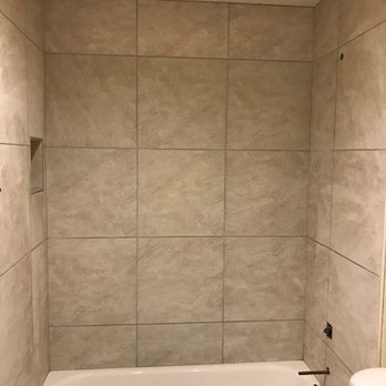 Lee's Tile - Mesquite home Remodeled tub area 8/2020 by Lees Tile and remodeling, from Wylie, TX. Pic 1 - Flooring Near Me - Wylie, Texas