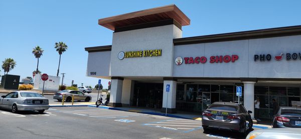 Sunshine Kitchen by null