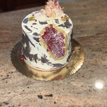 Bigboycakes - a cake on a table - Custom Cakes Near Me Bigboycakes - a cake on a table - Custom Cakes Near Me