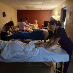 Holistic Life Institute - Massage practice