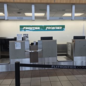 Frontier Airlines - Nobody here for hours. People leaving and going to turn on bags at the gate - Airlines Near Me - Philadelphia, Pennsylvania