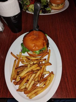 319 Broderick by null