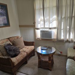 Liv8ng room