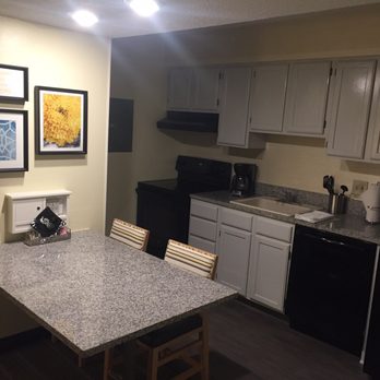 Sonesta Simply Suites Cleveland Airport - Hotels Near Me - Middleburg Heights, Ohio Sonesta Simply Suites Cleveland Airport - Hotels Near Me - Middleburg Heights, Ohio