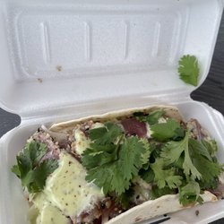 Mr G's Smokehouse and Seafood Grill - Ahi tuna