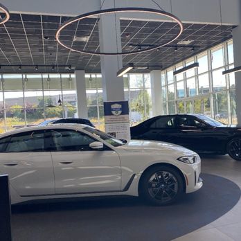 BMW OF TIGARD - Updated August 2025 - 68 Photos & 330 Reviews - 10035 ...