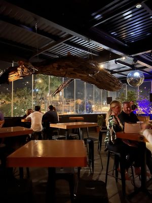 Dalton Gin Bar by null